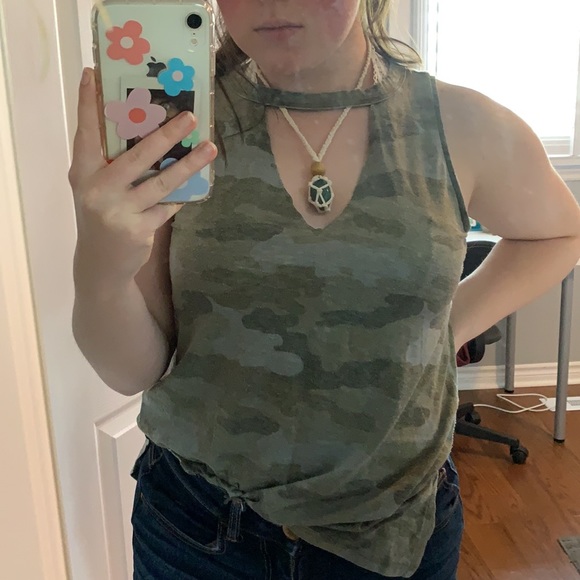 camo American eagle tank top! - Picture 2 of 2